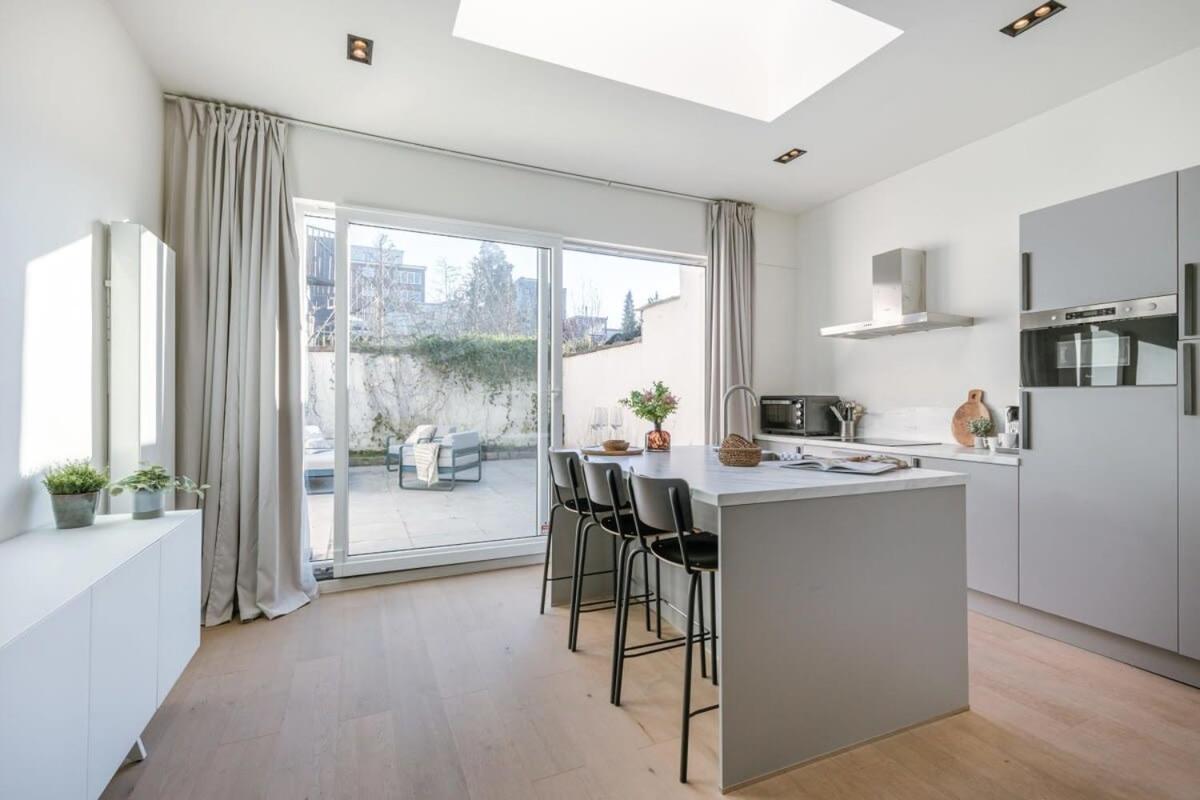 Villa House With Large And Sunny Terrace à Anvers Extérieur photo